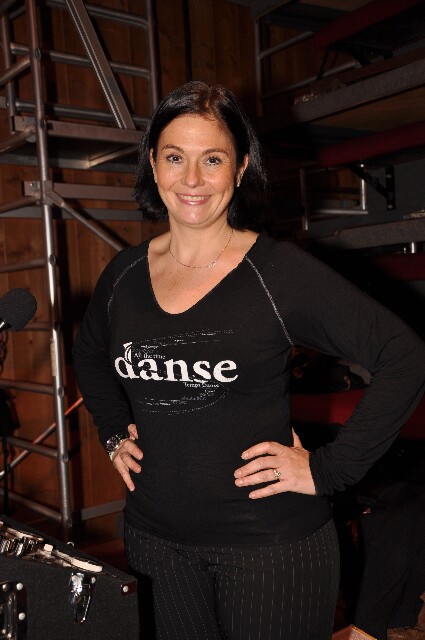 min 2009 11 29 station danse 083